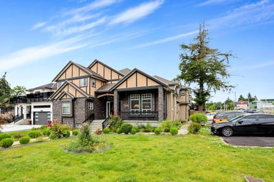 9695 134 St, House other with 8 bedrooms, 7 bathrooms and null parking in Surrey BC | Image 2