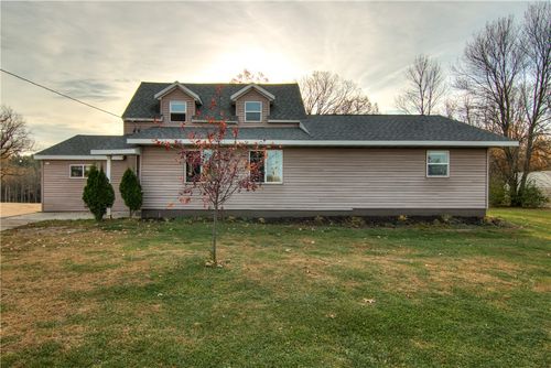 901 S Riverside Dr, CORNELL, WI, 54732-8353 | Card Image