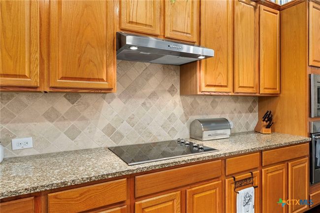 110 Liberty Bell Ln, House other with 4 bedrooms, 2 bathrooms and null parking in Fischer TX | Image 17