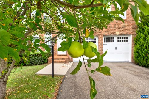 97 Lakeview Ct, ZION CROSSROADS, VA, 22942-6952 | Card Image