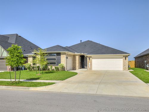 16248 S 89th East Ave, Bixby, OK, 74008-4493 | Card Image