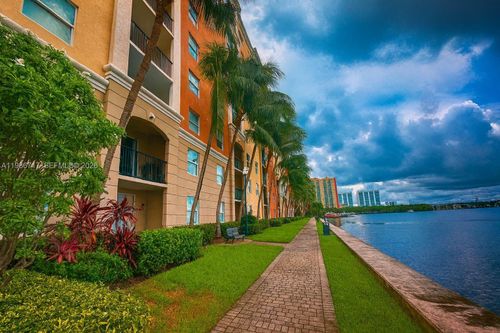 apt-2319-17150 N Bay Rd, Sunny Isles Beach, FL, 33160-3425 | Card Image