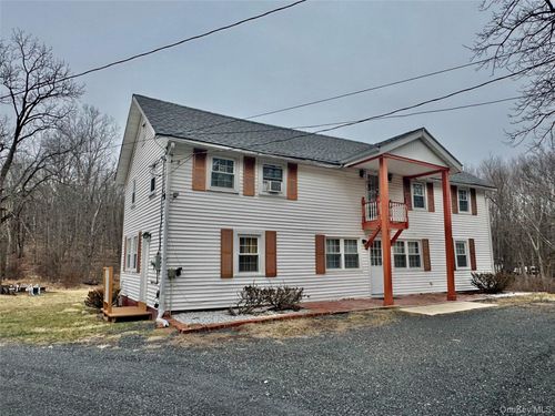 1 Royal Acres Dr, Middletown, NY, 10940-7659 | Card Image