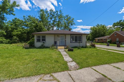 28151 Cherry St, Inkster, MI, 48141-2230 | Card Image