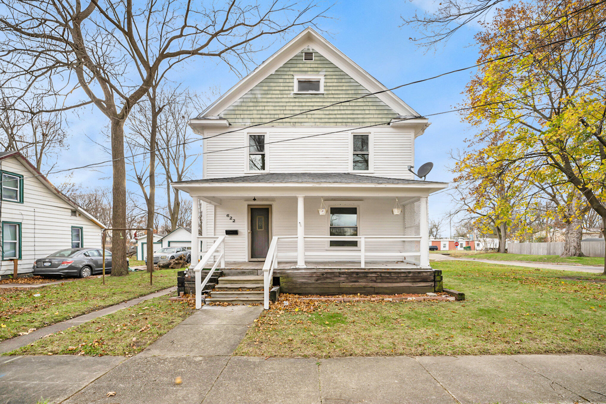 Oak St, Three Rivers, MI 49093