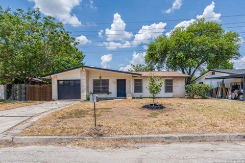 5229 Swann Ln, Kirby, TX, 78219-2030 | Card Image