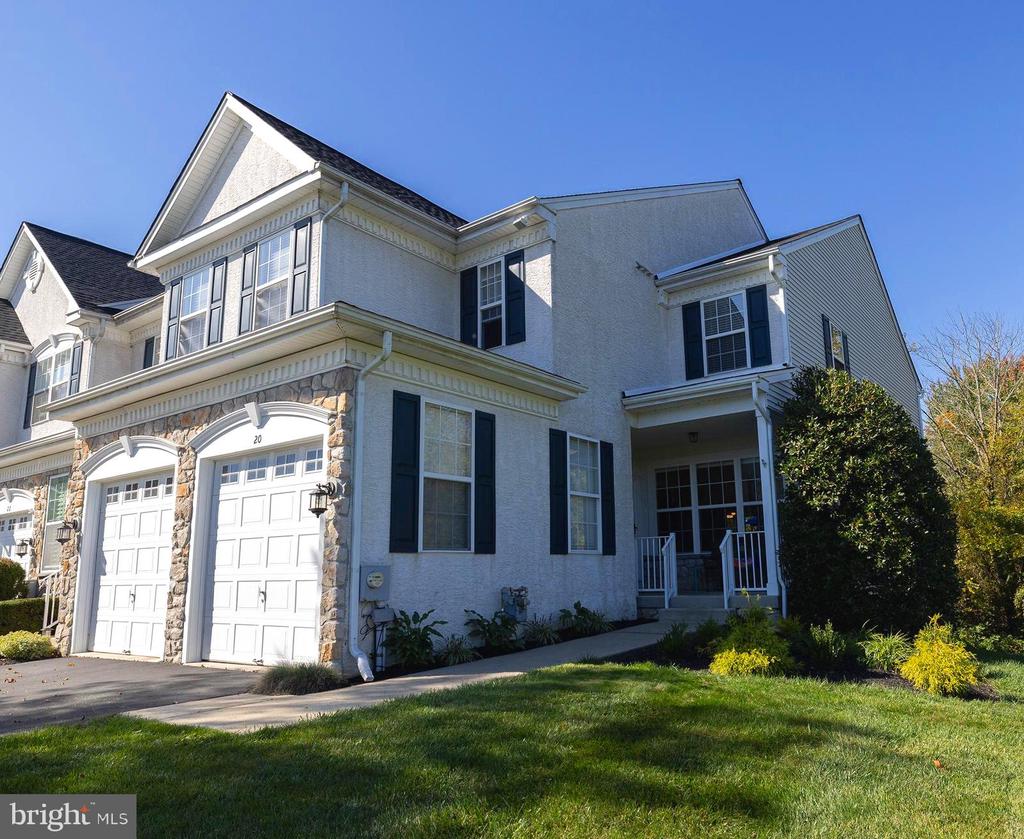 Portsmouth Cir, Glen Mills, PA 19342