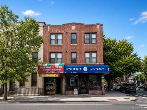 3067 14th St, Astoria, NY, 11102-3839 | Card Image