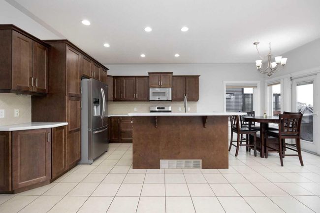 118 Mayflower Bay, House other with 4 bedrooms, 4 bathrooms and 4 parking in Fort Mcmurray AB | Image 9