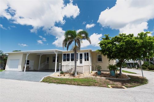 22 Freeman Ave, PUNTA GORDA, FL, 33950-7322 | Card Image