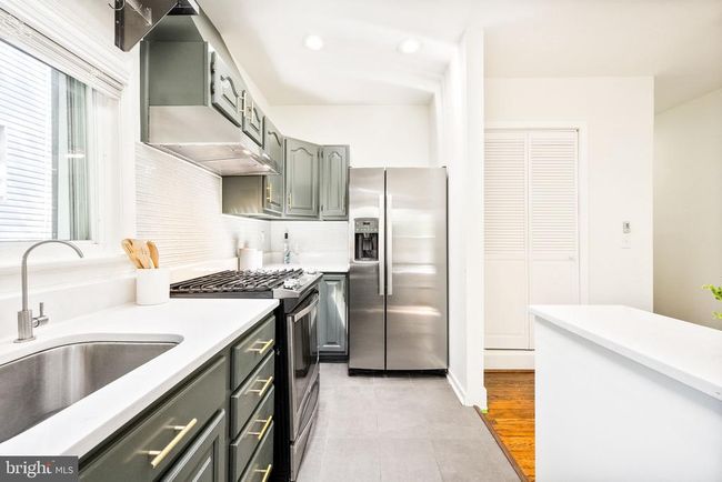 319 Hume Ave, Home with 2 bedrooms, 2 bathrooms and null parking in ALEXANDRIA VA | Image 12
