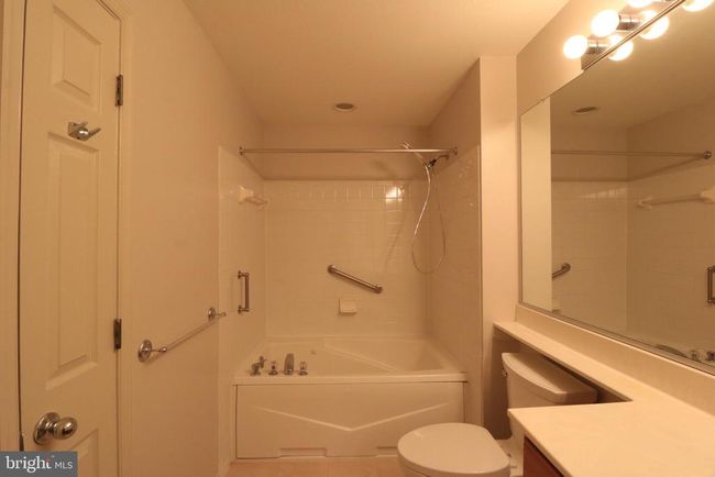 A-102 - 12000 Amber Ridge Cir, Condo with 2 bedrooms, 2 bathrooms and null parking in GERMANTOWN MD | Image 9