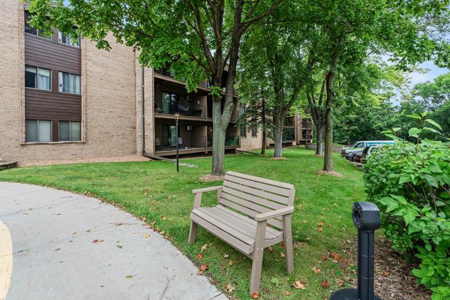 7-web-or-mls-5697_Green_Circle_Dr_Unit_319-109.jpg | Image 28
