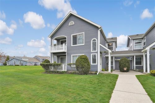 780 Birchwood Park Dr, Middle Island, NY, 11953-2614 | Card Image
