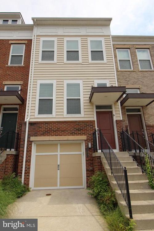42637 New Dawn Ter, BRAMBLETON, VA, 20148-8083 | Card Image