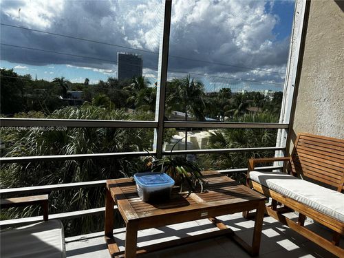 4e-2821 N Miami Beach Blvd, North Miami Beach, FL, 33160 | Card Image