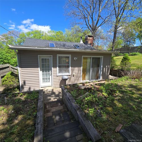 17 Randall Plz, Port Jervis, NY, 12771-3126 | Card Image