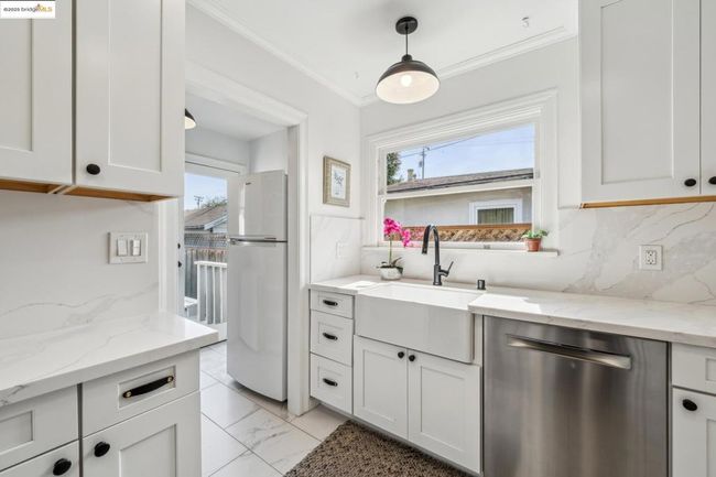 1040 Camelia St, House other with 2 bedrooms, 1 bathrooms and null parking in Berkeley CA | Image 19