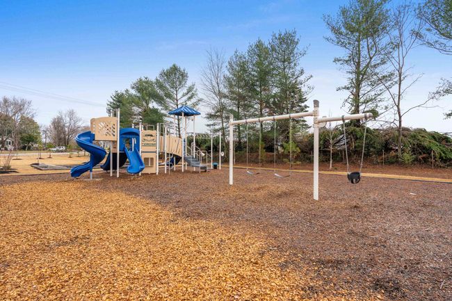795 Embark Cir, Townhouse with 3 bedrooms, 3 bathrooms and null parking in Greer SC | Image 5