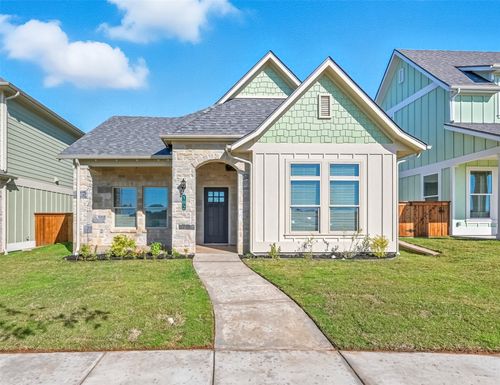 102 Cardinal Woods Ct, Granbury, TX, 76049-2916 | Card Image