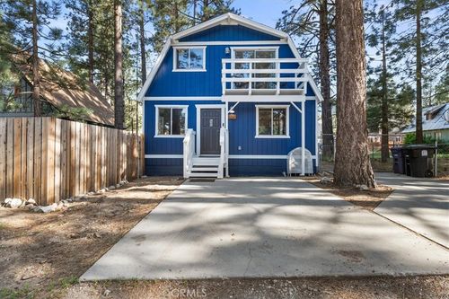 836 E Mountain View Blvd, Big Bear City, CA, 92314 | Card Image