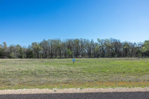 220 Little Branch Ln, Cameron, TX, 76520-2254 | Card Image
