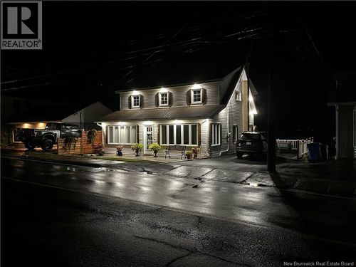 517 Victoria St, Dalhousie, NB, E8C2V5 | Card Image