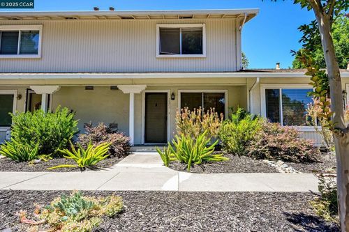 2571 Twin Creeks Dr, San Ramon, CA, 94583-1860 | Card Image