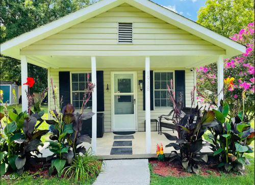 1918 Durham St, Burlington, NC, 27217-1020 | Card Image