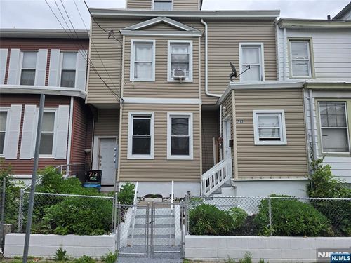 713 27th St, Paterson, NJ, 07504-2023 | Card Image
