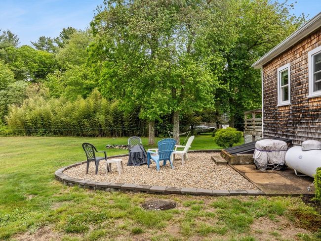 301 County Rd, House other with 1 bedrooms, 1 bathrooms and 6 parking in Marion MA | Image 13