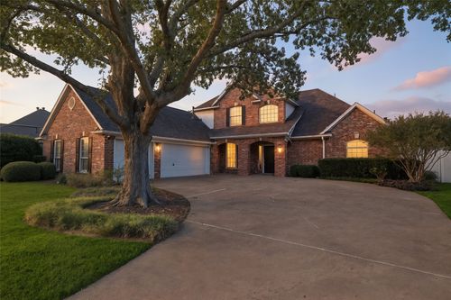 718 Morningside Dr, Mansfield, TX, 76063-3842 | Card Image