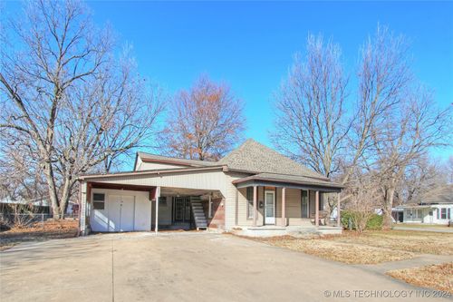 469 N Miller St, Vinita, OK, 74301-2301 | Card Image
