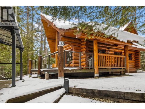 16320 Bowe Rd, Central Kootenay, BC, V0B1E0 | Card Image