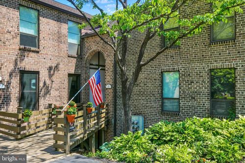 8 Fairway Rd, READING, PA, 19607 | Card Image