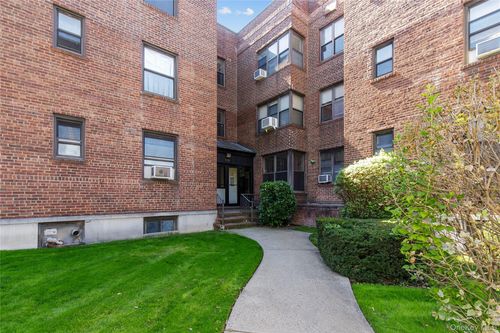 apt-2k-150 S Middle Neck Rd, Great Neck, NY, 11021-3765 | Card Image