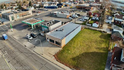 7120 Chase Rd, Dearborn, MI, 48126-4505 | Card Image