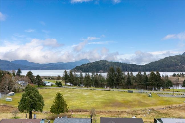 440 Mac Millan Dr, House other with 5 bedrooms, 3 bathrooms and 5 parking in Sayward BC | Image 14