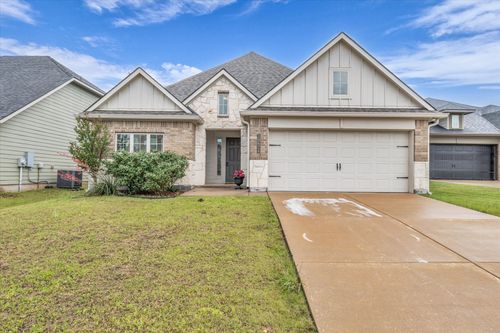 10624 Langham Dr, Waco, TX, 76708-7627 | Card Image