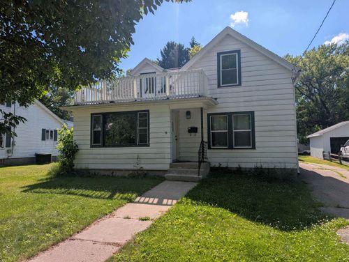 330 S Whiton Street, Whitewater, WI, 53190-1911 | Card Image
