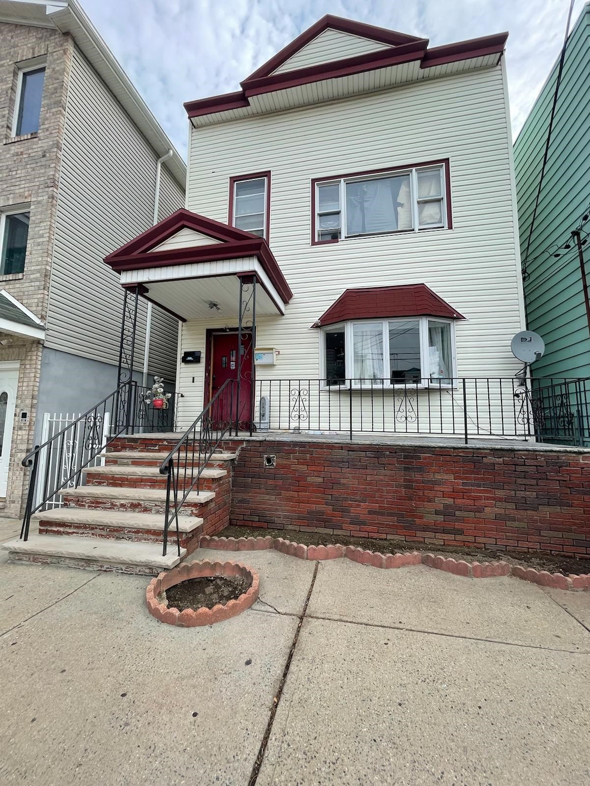 Residential Income in JC, West Bergen