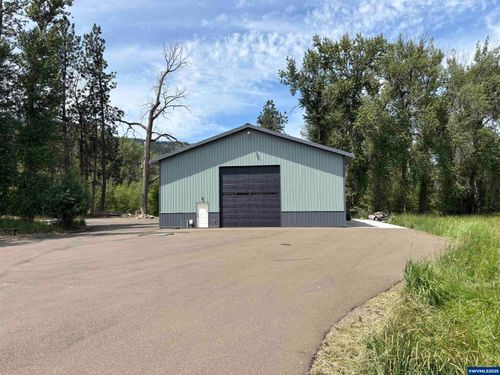 70452 Bear Creek Rd, Wallowa, OR, 97885-8117 | Card Image