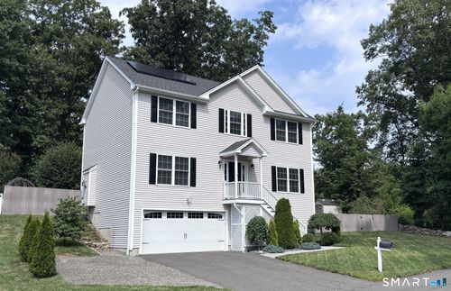 9 Cree Trl, Shelton, CT, 06484-5405 | Card Image