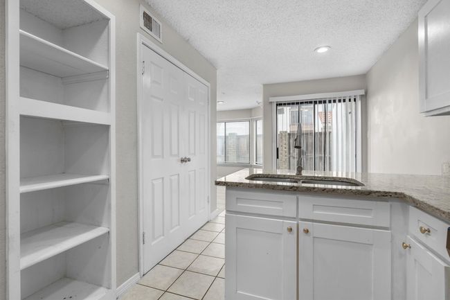 APT-137 - 521 Ranch Trl, Condo with 2 bedrooms, 2 bathrooms and null parking in Irving TX | Image 11
