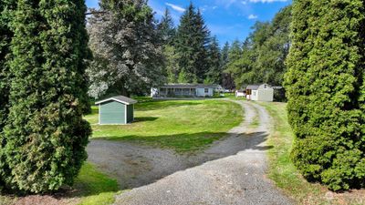 8475 Delta Line Road, House other with 3 bedrooms, 2 bathrooms and 2 parking in Custer WA | Image 2