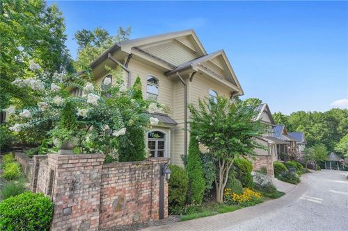105 Weatherford Pl, Roswell, GA, 30075-3621 | Card Image