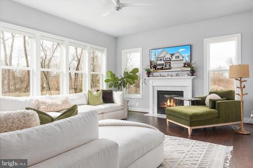 8734 Lukens Ln, ALEXANDRIA, VA, 22309-4104 | Card Image