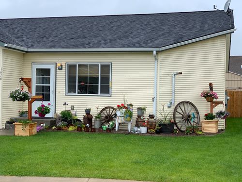 1616 Fran Lou Park Ln, Columbia Falls, MT, 59912-4497 | Card Image