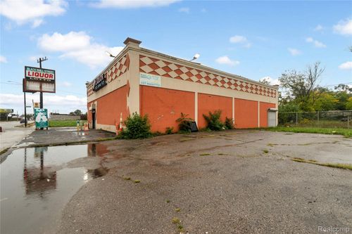14201 Harper Ave, Detroit, MI, 48213-3632 | Card Image