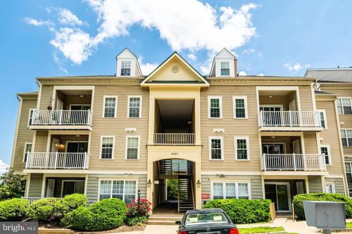 302-1037 Gardenview Loop, WOODBRIDGE, VA, 22191-1967 | Card Image